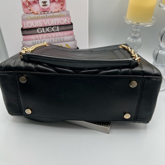 Michael Kors Black Chevron Shoulder Bag with Gold Accents - Picture 11 of 15